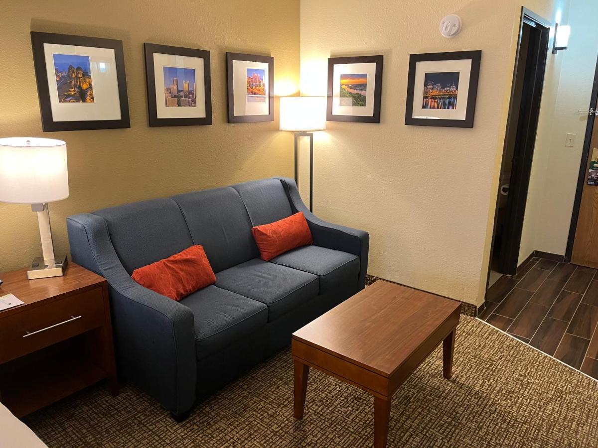 Wingate By Wyndham Pittsburgh West Mifflin Hotel Buitenkant foto